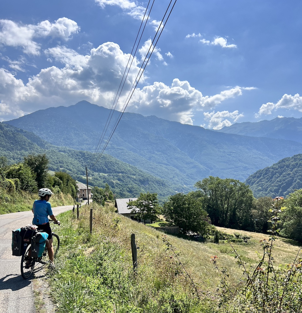 Electric bike trip through the Alps