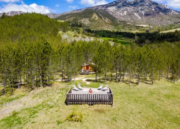 Cabanes d'hôtes Terre des Baronnies