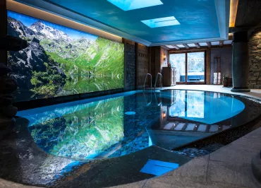 Piscine intérieure La Bouitte Saint Marcel