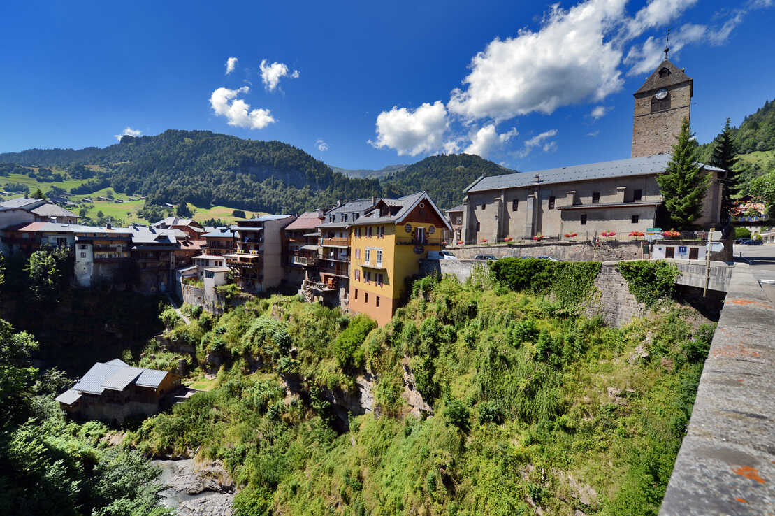 Route des Grandes Alpes® by bike from Le Grand-Bornand to Beaufort-sur ...