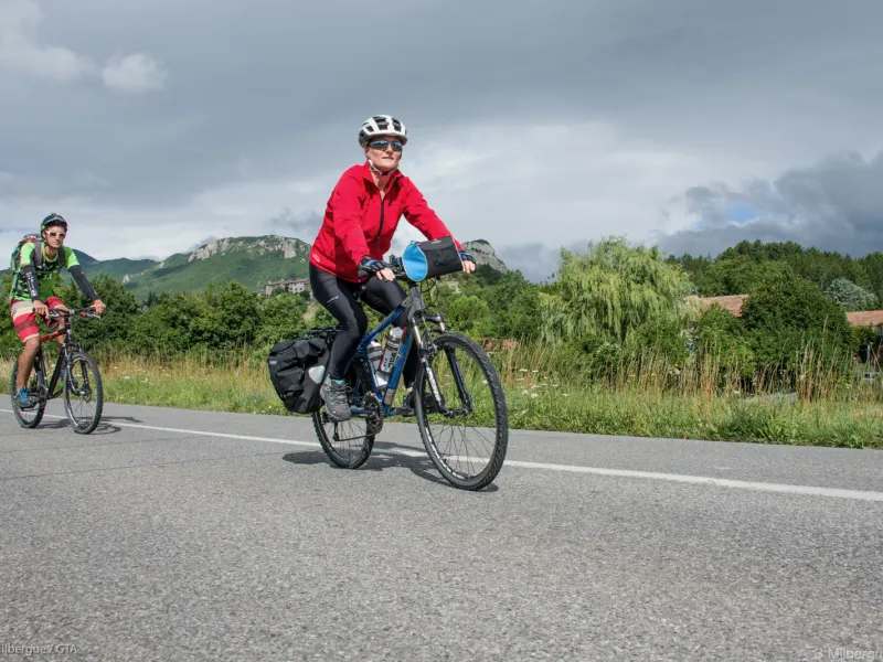 Couple on a bike on the roads of the Baronnies Provençales