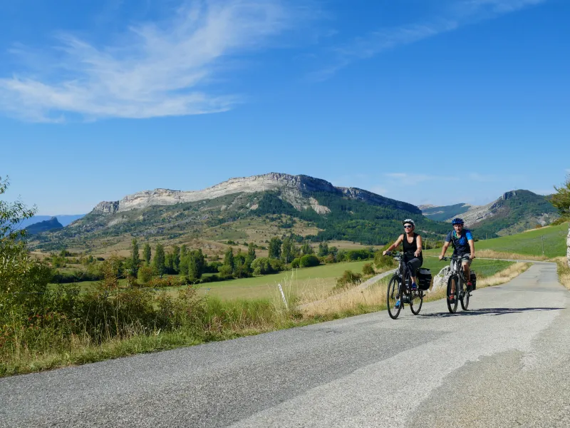 Between Sisteron and Digne-les-Bains via the Monges massif