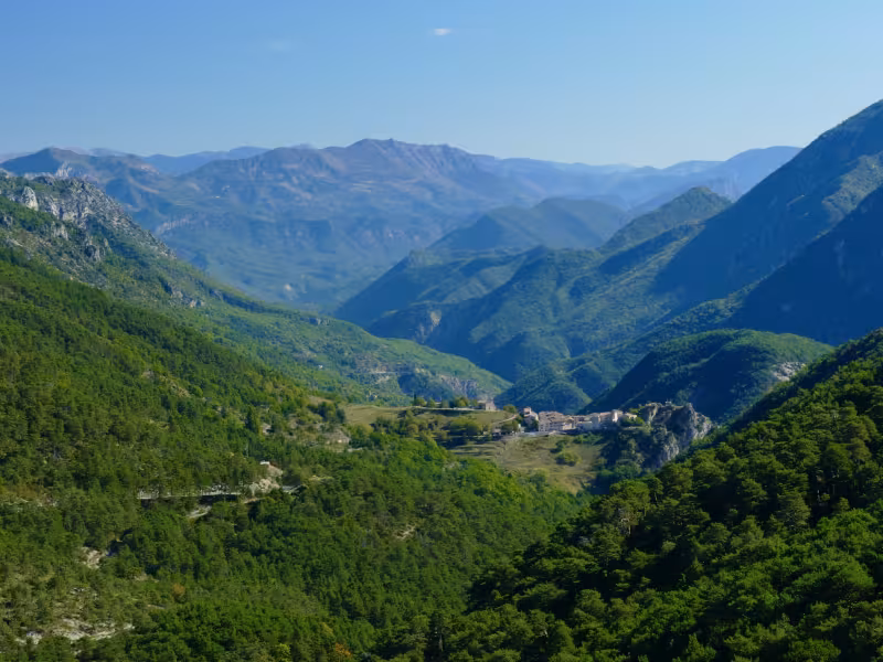 The Esteron Valley and the village of Le Mas
