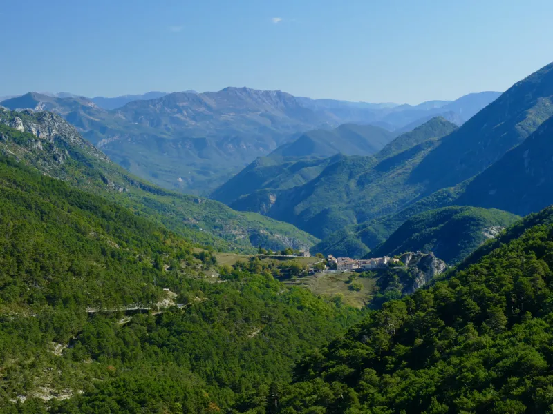 The Esteron Valley and the village of Le Mas