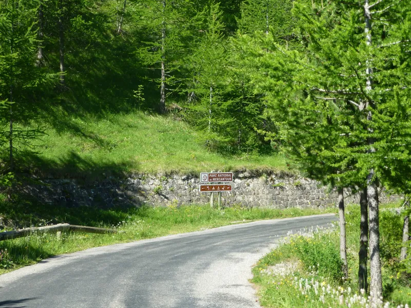 The Cayolle pass crosses the Mercantour National Park