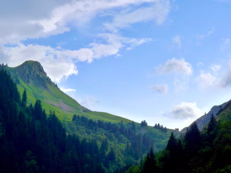 Colombière pass seen from La Reposoir