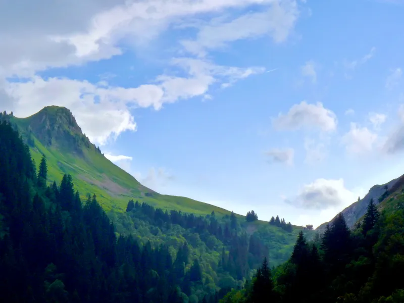 Colombière pass seen from La Reposoir