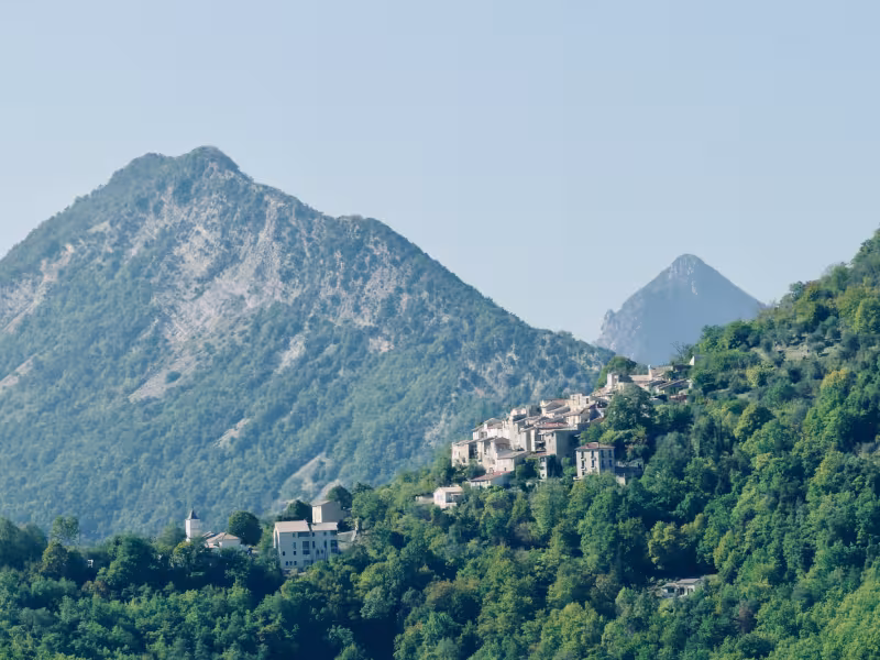 The village of Conségudes at the foot of Cheiron