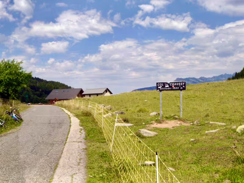 Passage to Col de Chaussy