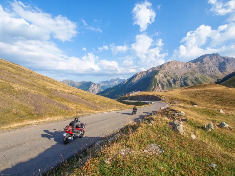Crossing the Vars pass