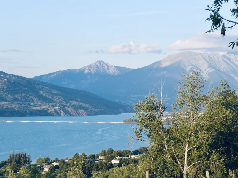 Savines bridge over the Serre-Ponçon dam