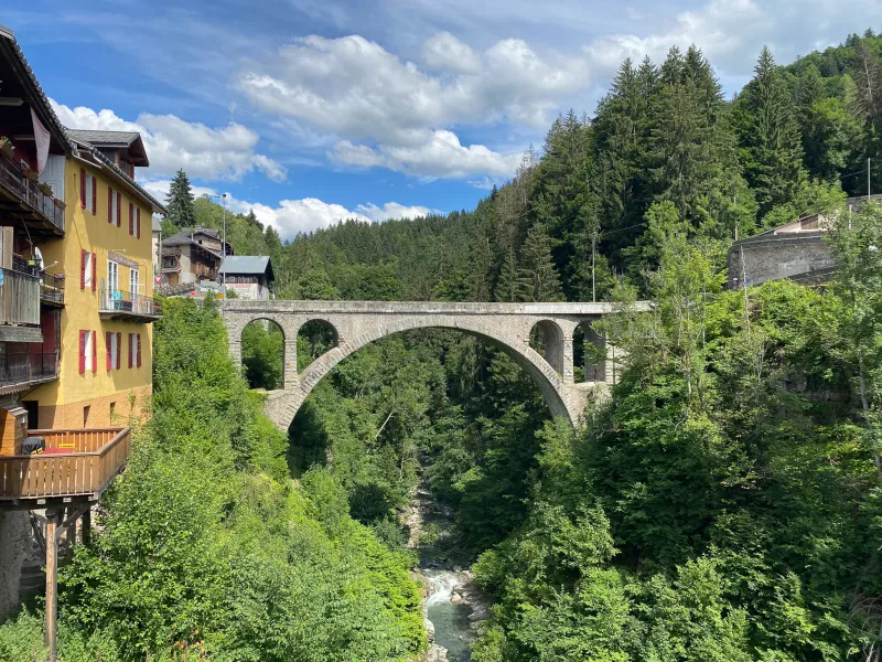 Bridge over the Arly at Flumet
