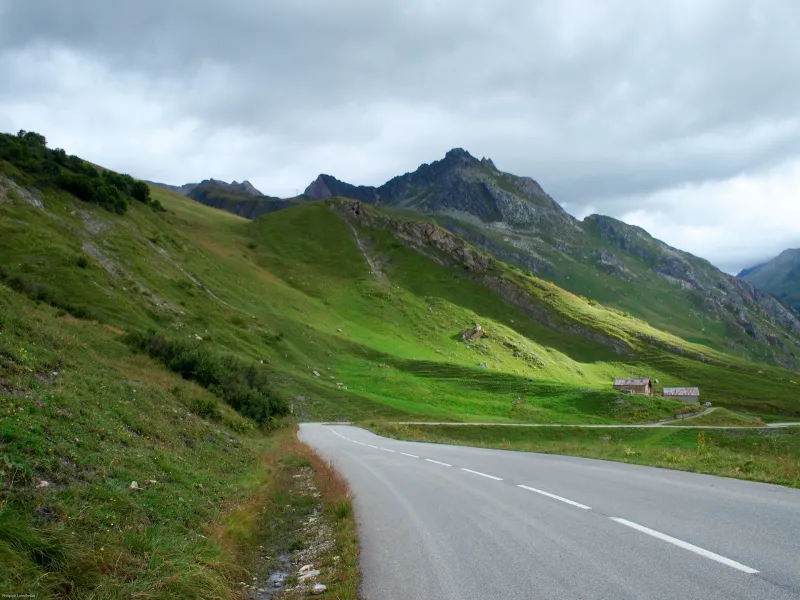 Replat along Lac de Roselend