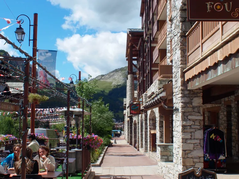 Val d'Isère, 5-star resort at the foot of Col de L'Iseran