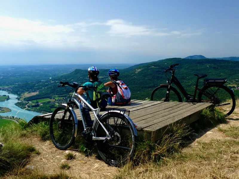 View of the Rhône valley from the Saint-Jean de Chevelu lookout