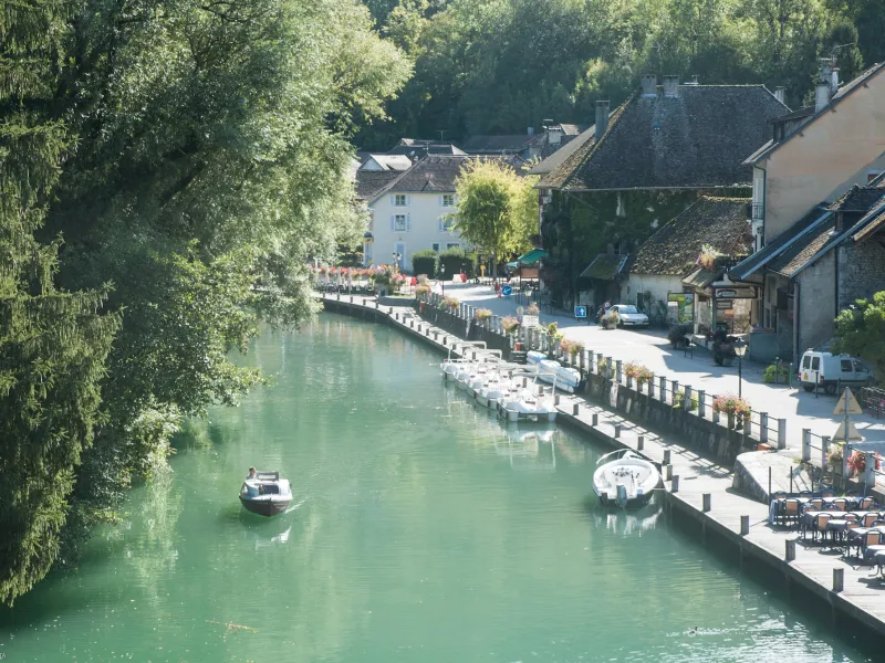 Chanaz and its canals
