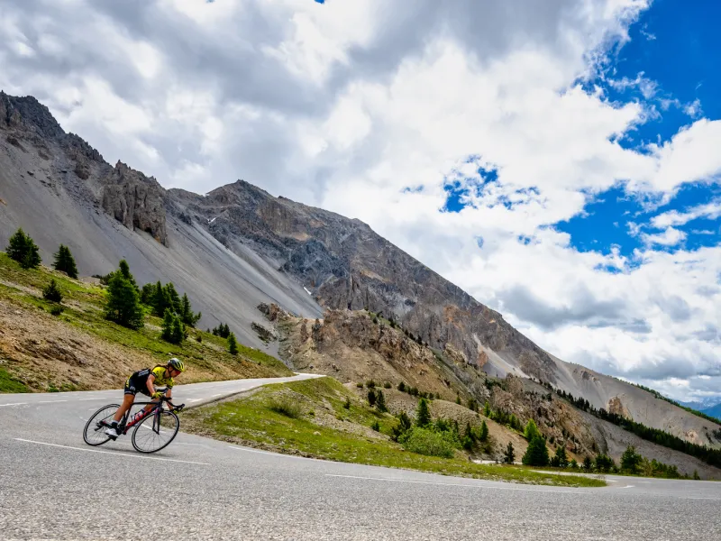 Descent of the south side of the Col d'Izoard