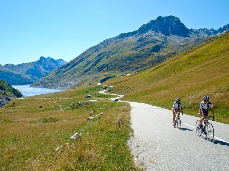 On the road to the southern slopes of the Croix de Fer pass