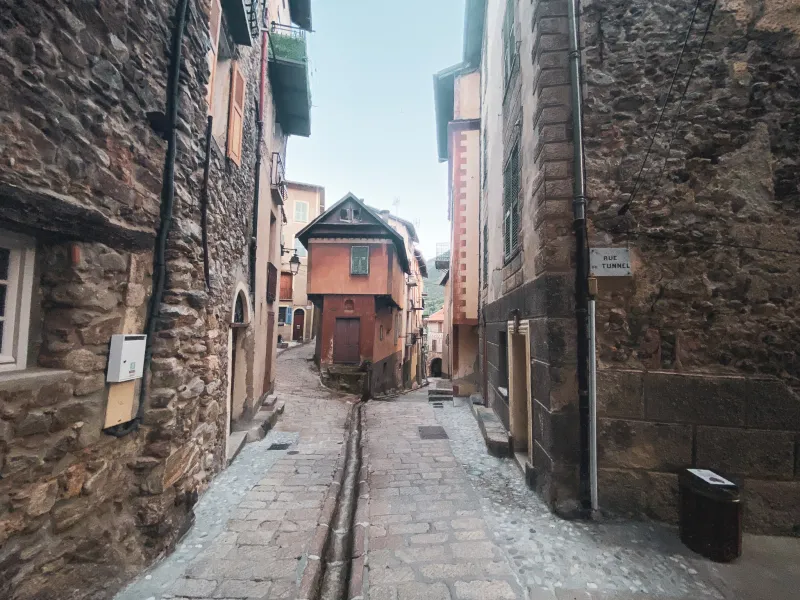 Narrow streets of Saint-Martin-Vésubie