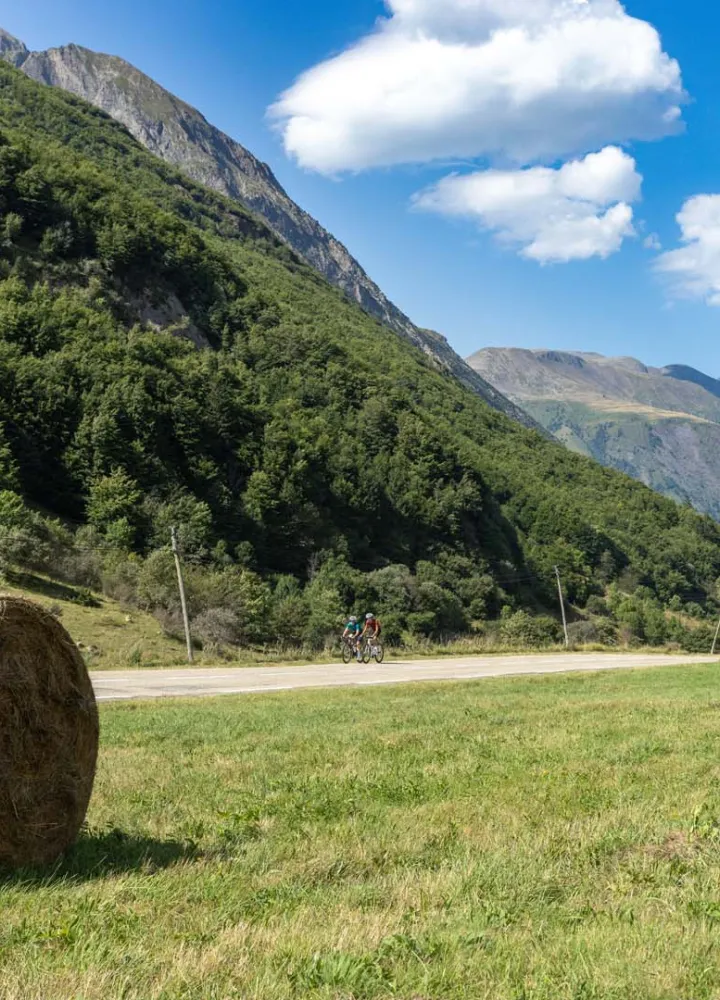 Col d'ornon sur Route des Grandes Alpes