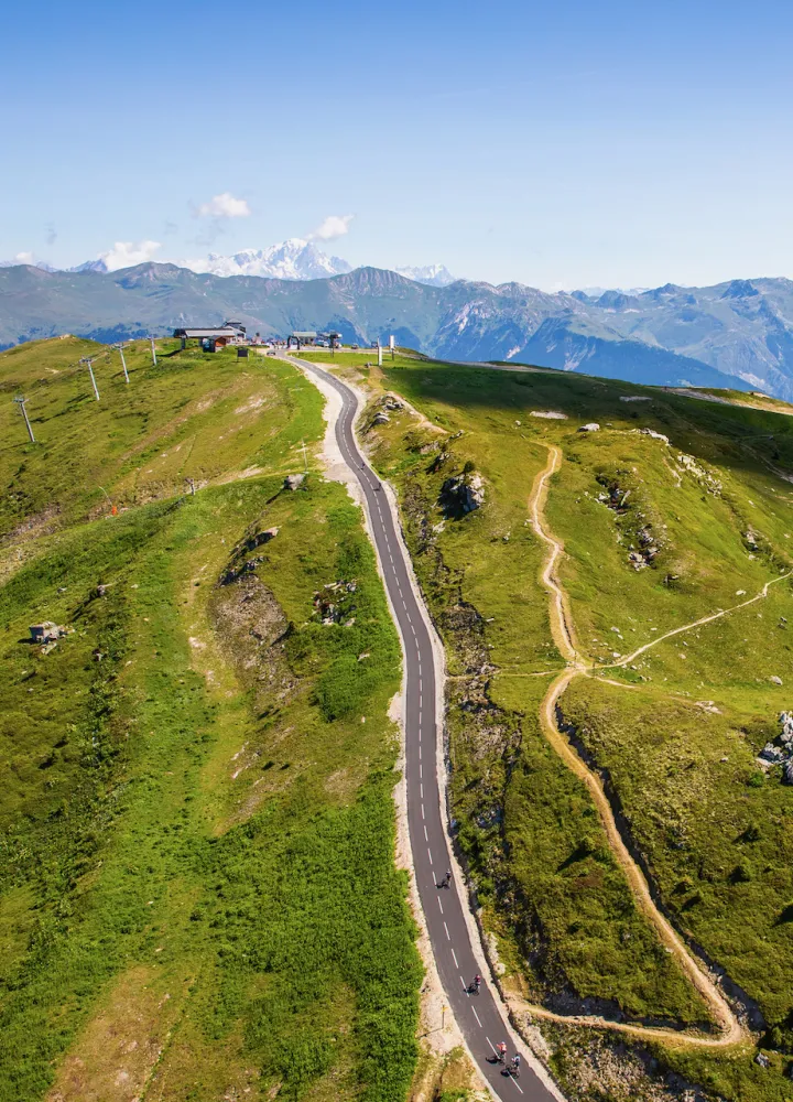 aerial photo col de la Loze