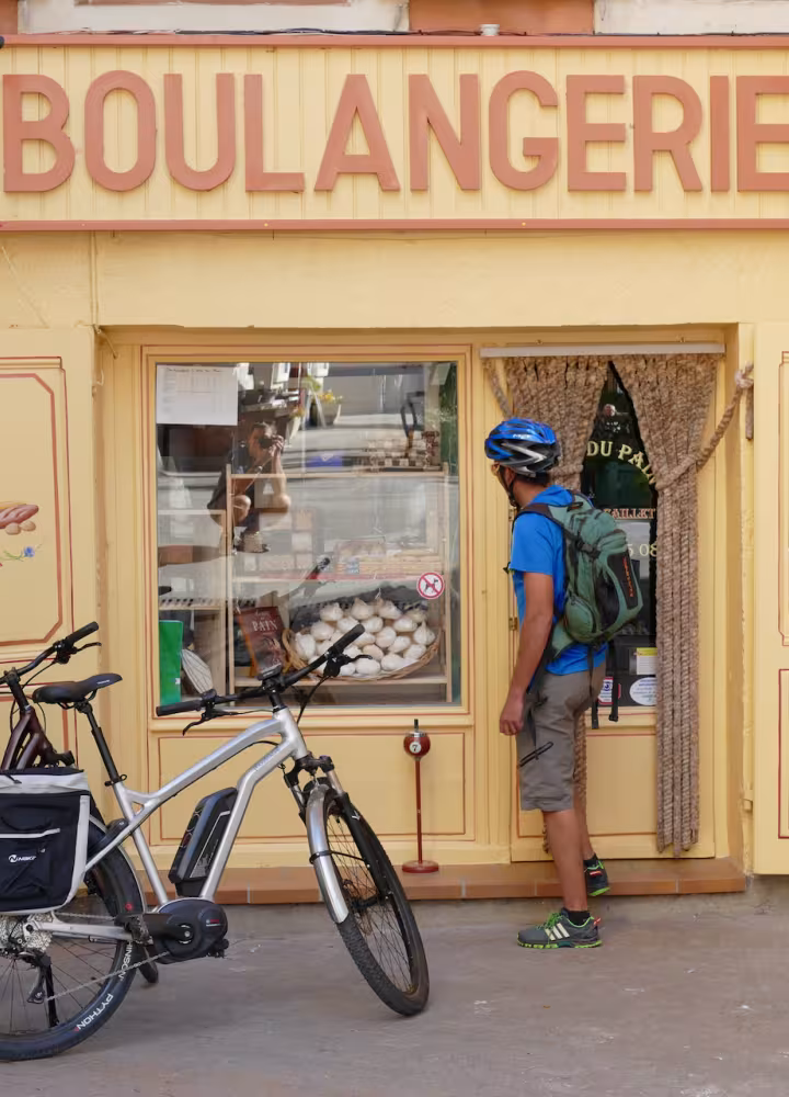 A bakery for lunchtime refreshments