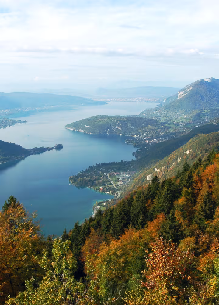 The crystal-clear waters of Lake Annecy