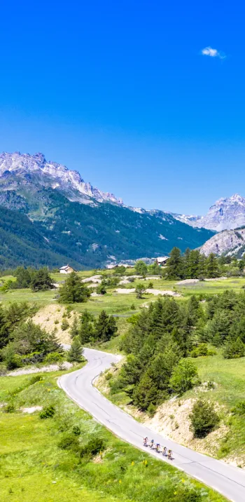Ascent to Col de l'Echelle