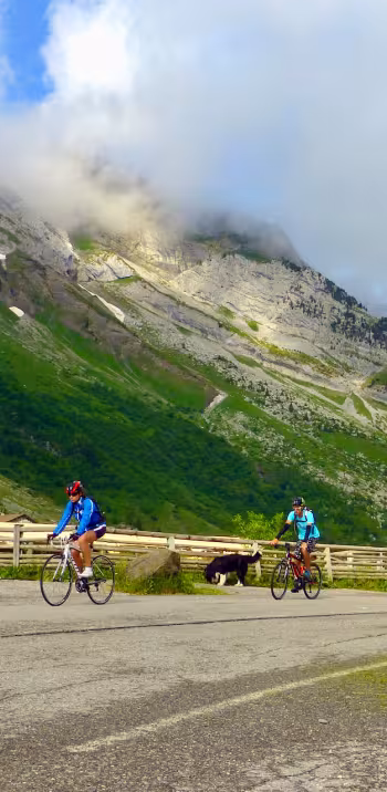 Passing the Aravis pass