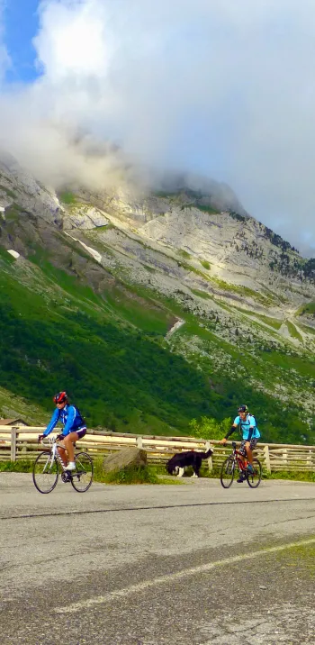 Passing the Aravis pass