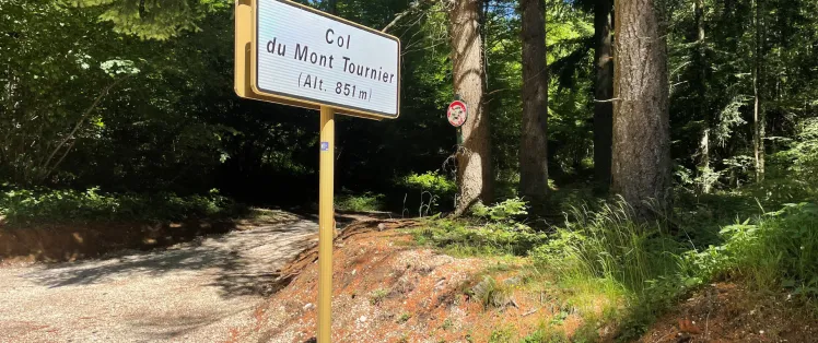 Mount Tournier pass.png