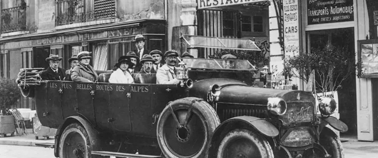 PLM coaches used to cross the Alps