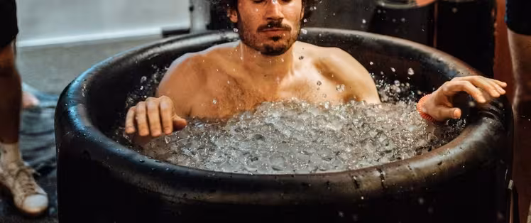 nos-bain-de-glace_b1d4947c-ade5-46a3-9c9c-1410ce9b4a2e-copie.jpg
