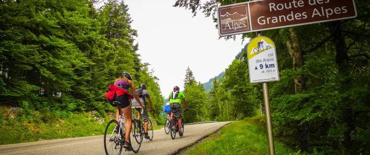 Signage on the Route des Grandes Alpes