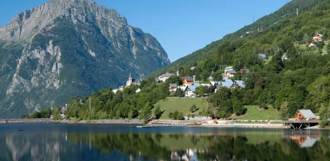 Plaine de l'Oisans et lac du Verney