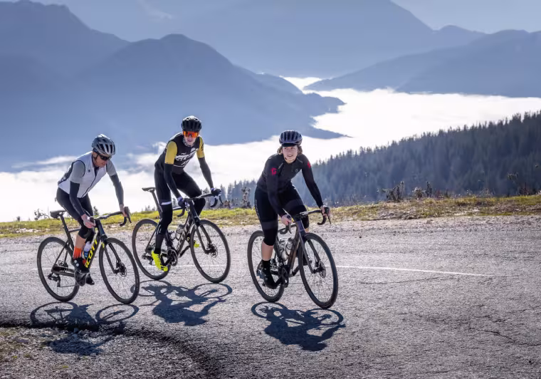 cyclo touring at semnoz