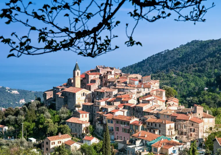 Eze, between Menton and Nice