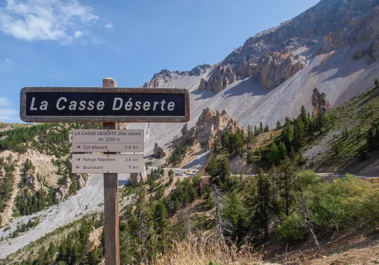 La Casse Déserte, an illustration of the work of erosion