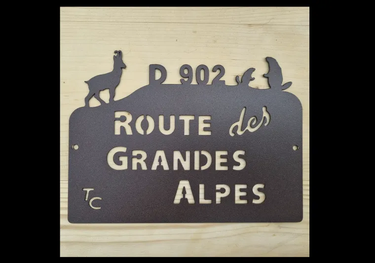 plaque route des grandes alpes trophee des cols