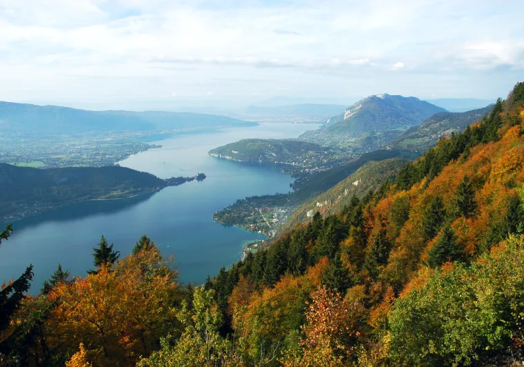 The crystal-clear waters of Lake Annecy
